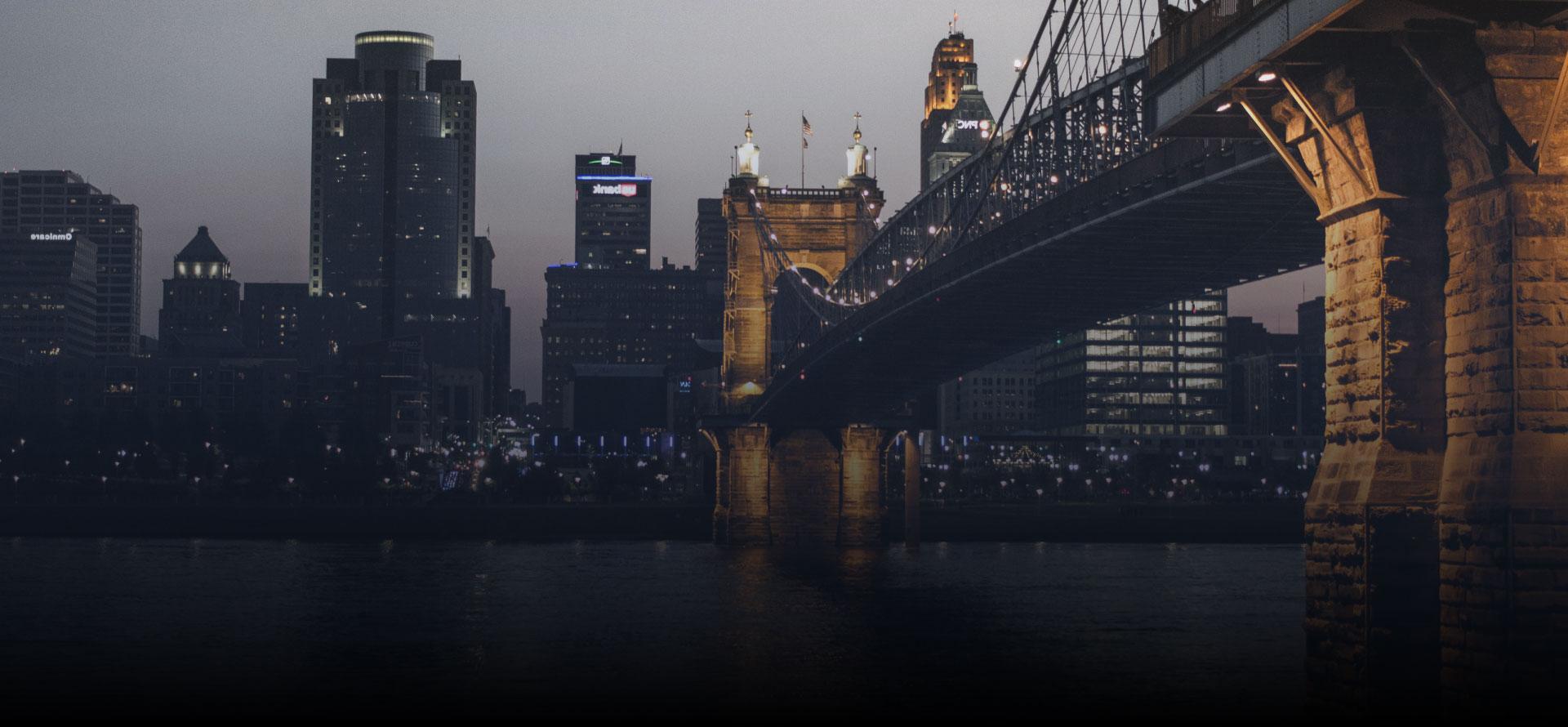 cincinnati skyline at dusk